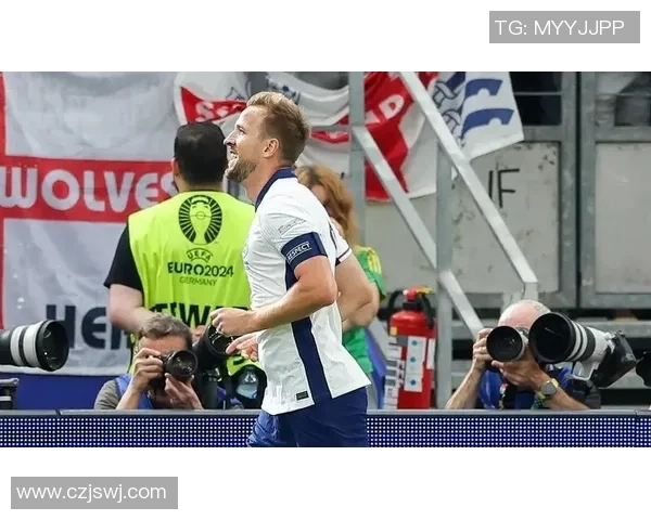 英格兰国家队对阵强敌的精彩较量即将上演，球迷们准备好了吗