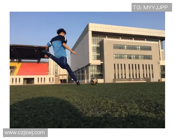 周芳专访：从绿茵场到人生舞台的足球旅程回顾与感悟